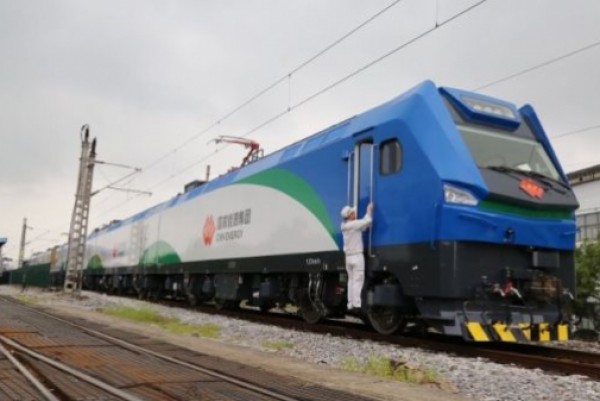 Chinese electric multiple units boost regional connectivity across Europe
