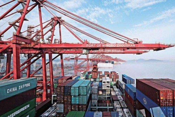 China to step up efforts to accelerate free trade port construction